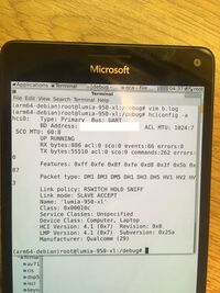 Lumia 950 XL booting Debian with Bluetooth status shown