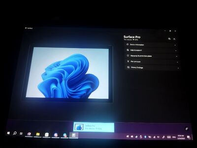 Microsoft Surface Pro 5 i5 on Windows 10 (ReviOS 10)